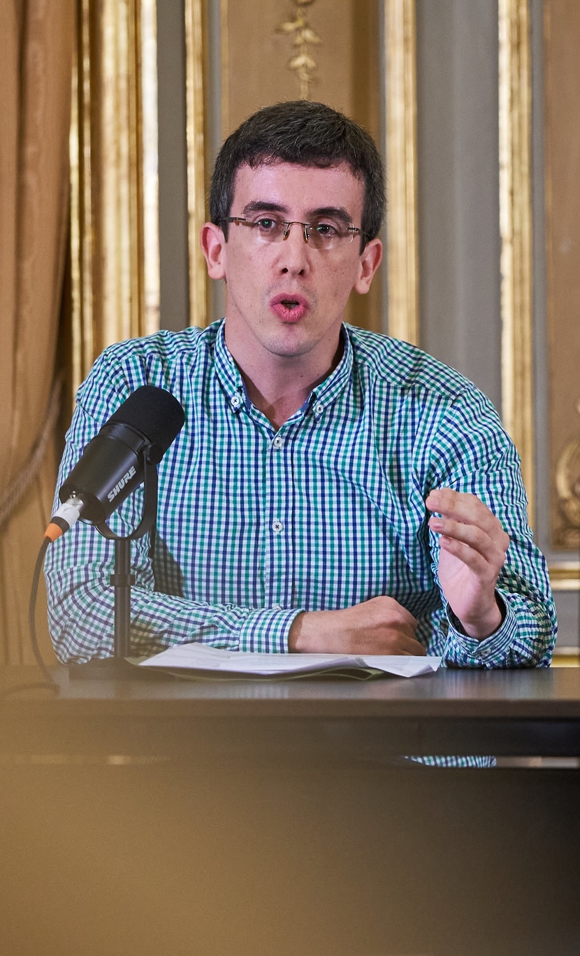 🎥 Puedes ver el diálogo ‘La influencia del surrealismo en la primavera de las letras: Alejandra Pizarnik y Enrique Molina como poetas del Boom’, en el marco del proyecto ‘Iberoamérica Letras de Ida y Vuelta’.

En esta sesión se abordan los puntos de encuentro entre la obra de Alejandra Pizarnik y Enrique Molina, el influjo del surrealismo en sus escrituras y aspectos poco explorados de sus trayectorias, con una lectura final de poemas.

👥 Bienvenida: Moisés Morera. Con Izara Batres, Teodosio Fernández y Santiago Sevilla.
📺 Video completo en nuestro canal de YouTube, enlace en la biografía.

#Literatura #Poesía #BoomHispanoamericano #AlejandraPizarnik #EnriqueMolina