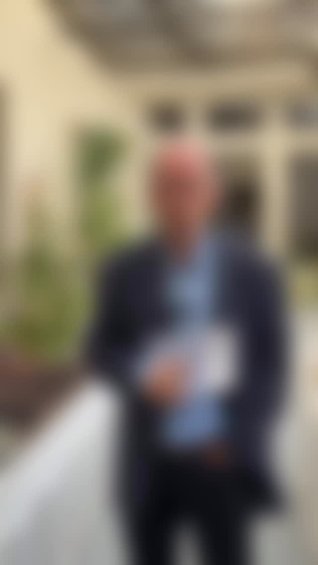 🎥 Felipe Gómez Isa, profesor de Derecho Internacional en la Universidad de Deusto, presenta el Cuaderno Deusto de Derechos Humanos Nº 100, ‘Logros y desafíos’.

Una reflexión sobre la vigencia del derecho internacional y los derechos humanos en el contexto actual, con mirada hacia América Latina.

🤝 Con @udeusto y Departamento de Justicia y Derechos Humanos del Gobierno Vasco.
📍 Esta tarde, en Casa de América.