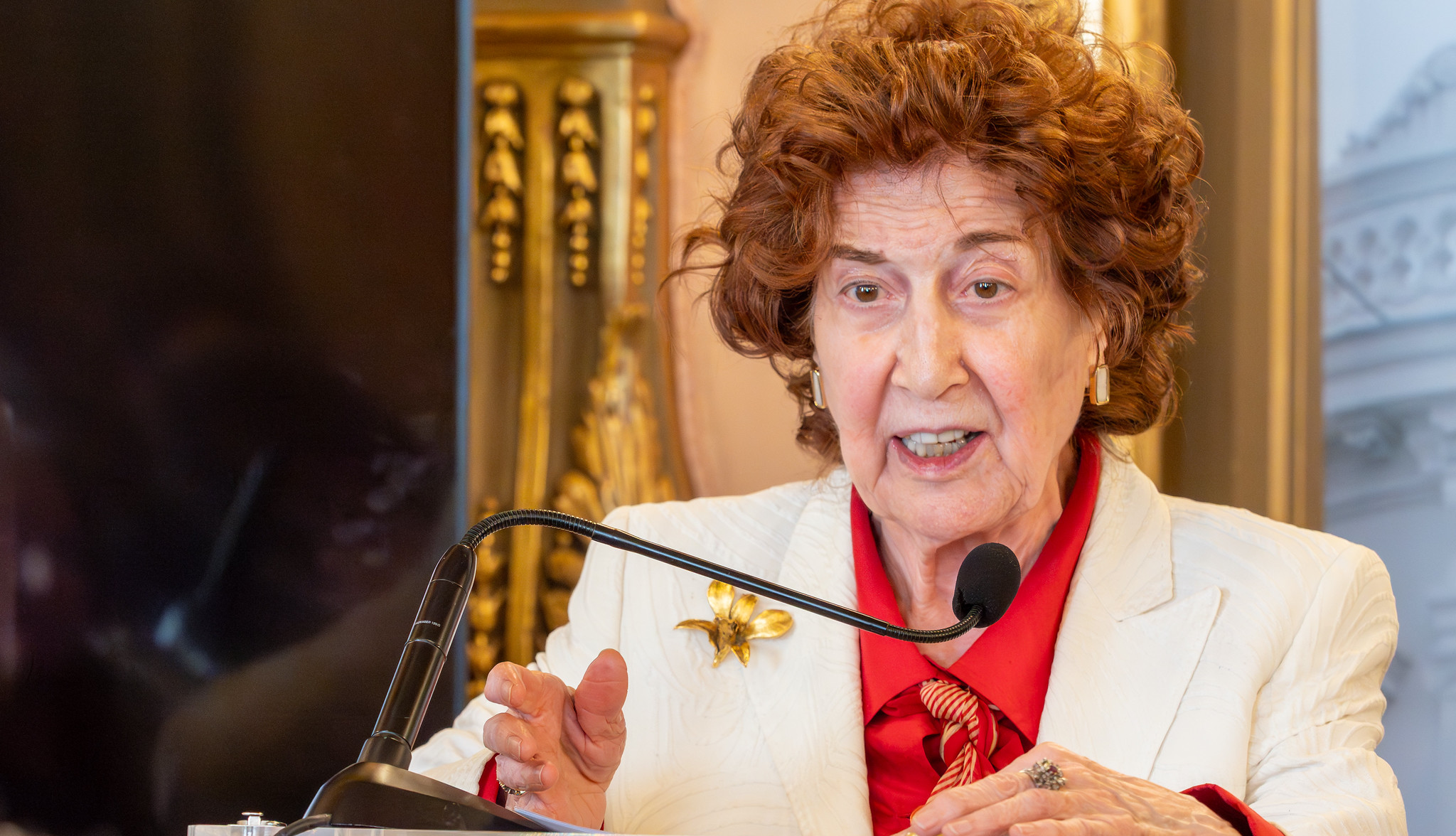 🏆📚 En nuestro canal de YouTube puedes ver la gala del Premio Internacional Ernesto Cardenal 2026, un reconocimiento que honra trayectorias destacadas en la cultura, las artes, los derechos humanos y la concordia entre los pueblos.

En esta edición fueron distinguidos el empresario y filántropo Hugo Sigman, el poeta y ensayista Luis Alberto de Cuenca y el cineasta Alejandro Amenábar, en una celebración inspirada en el legado humanista, literario y espiritual de Ernesto Cardenal.

🤝 @_ecardenal.
📺 Video completo en nuestro canal de YouTube.
🔗 Enlace en la biografía.