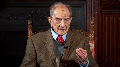 Nicolás Sánchez-Albornoz